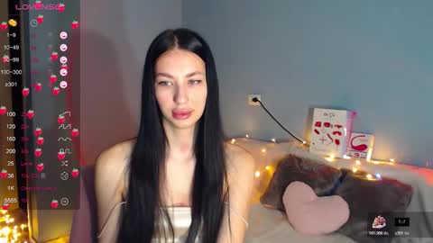 Kira online show from 11/21/25, 02:32