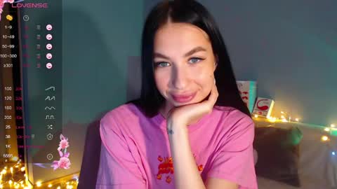 Kira online show from 04/10/26, 02:28