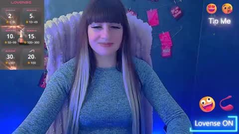 Snapshot of karolina_mia chatting on 05/05/26, 05:59 Caroline online show from 05/05/26, 05:59