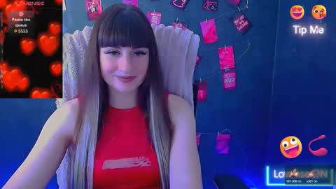 Snapshot of karolina_mia chatting on 05/21/26, 05:53 Caroline online show from 05/21/26, 05:53