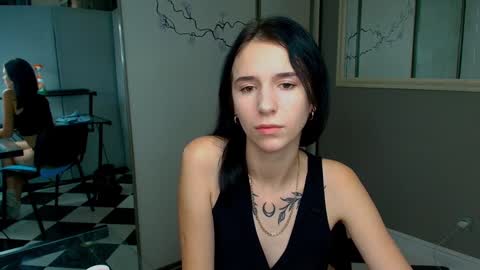 Snapshot of karolinablack chatting on 12/01/24, 04:29 Karolina online show from 12/01/24, 04:29