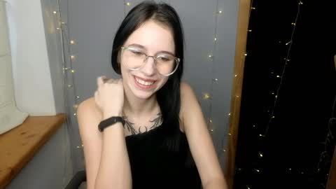 Snapshot of karolinablack chatting on 01/16/25, 10:21 Karolina online show from 01/16/25, 10:21