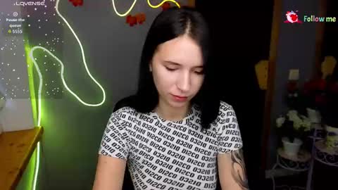 Karolina online show from 11/06/25, 06:58