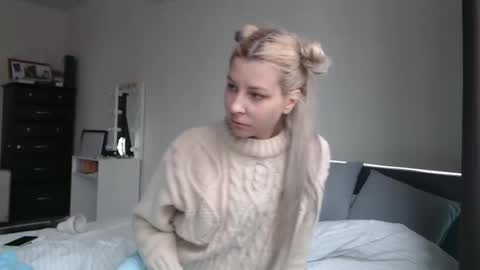 Karolinas777x online show from 02/20/25, 11:09