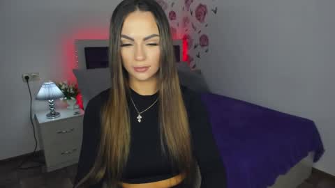 Karolina online show from 04/11/26, 09:46