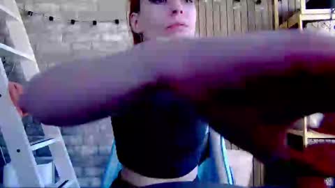Snapshot of karoline121 chatting on 03/06/25, 11:36 karoline121 online show from 03/06/25, 11:36