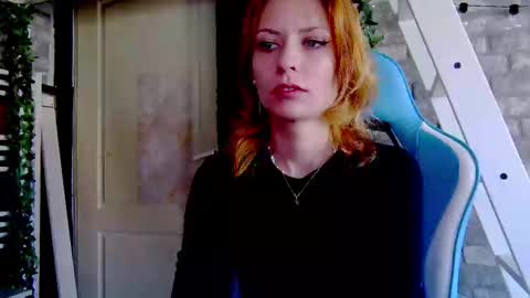 Snapshot of karoline121 chatting on 03/08/25, 08:00 karoline121 online show from 03/08/25, 08:00