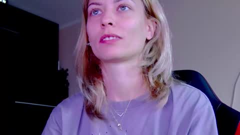 Snapshot of karoline121 chatting on 10/08/25, 09:40 karoline121 online show from 10/08/25, 09:40