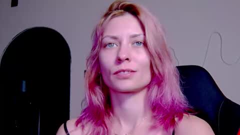 karoline121 online show from 11/20/25, 09:25