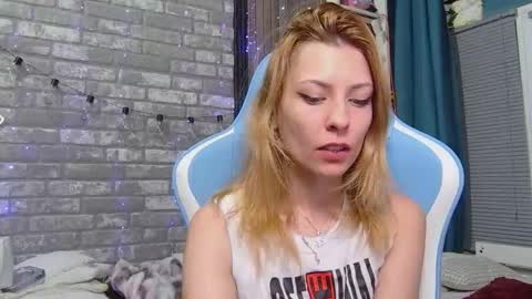 karoline121 online show from 02/10/26, 08:35