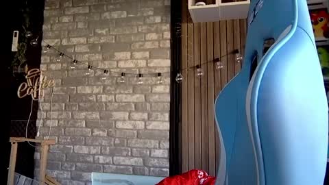 karoline121 online show from 03/04/26, 07:36