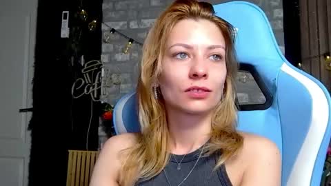 karoline121 online show from 03/04/26, 10:38