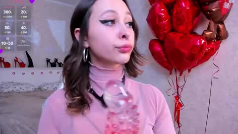 Snapshot of karolineneuer chatting on 03/02/25, 10:27 karolineneuer online show from 03/02/25, 10:27