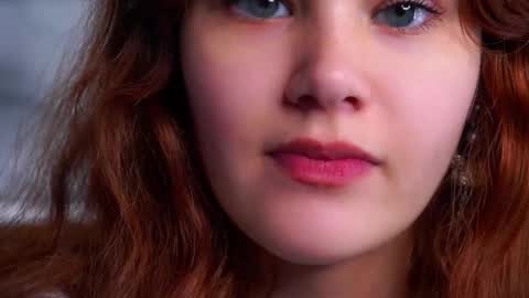 lina online show from 12/18/25, 11:27