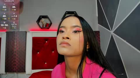 Snapshot of karoll014 chatting on 02/24/25, 11:43 Karol online show from 02/24/25, 11:43