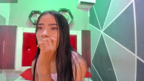 Karol online show from 12/18/25, 12:00