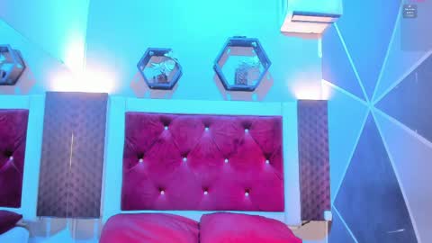 Snapshot of karoll014 chatting on 05/07/26, 12:21 Karol online show from 05/07/26, 12:21