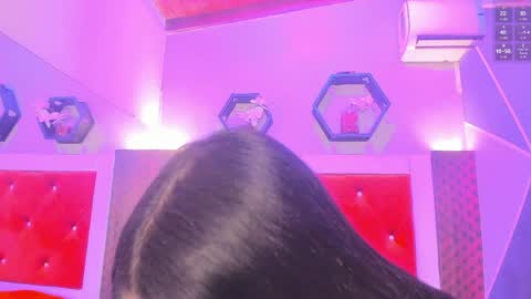 Snapshot of karoll014 chatting on 05/14/26, 12:12 Karol online show from 05/14/26, 12:12