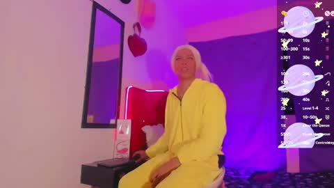 karol online show from 11/27/25, 11:34