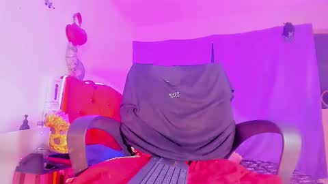 karol online show from 12/19/25, 11:28