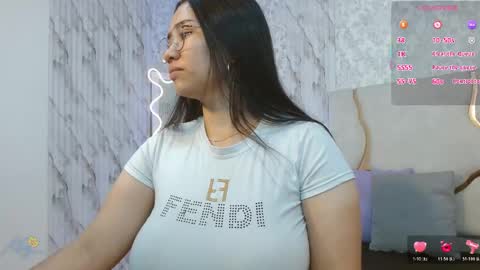 karoll_tay1 online show from 04/23/26, 12:29