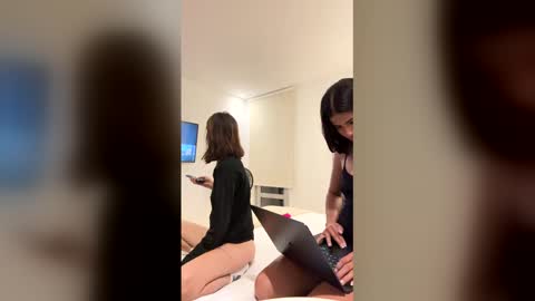 Greta Brown online show from 04/05/26, 01:03