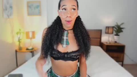 Kary Moon online show from 10/16/25, 10:11