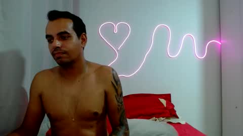 Snapshot of kasaltaradinho chatting on 01/23/25, 12:04 Tamires e Maicon online show from 01/23/25, 12:04