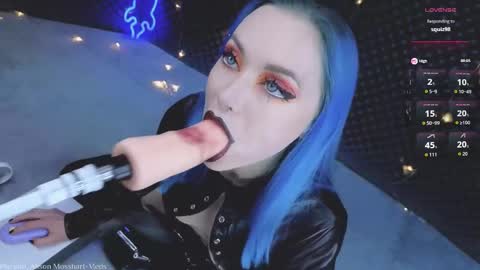 ALYSSA                online show from 11/22/25, 04:39