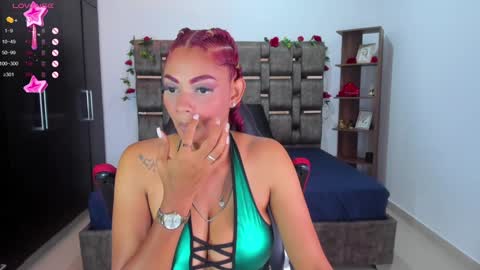 Snapshot of kassandra____ chatting on 12/28/24, 08:26 Kassandra online show from 12/28/24, 08:26