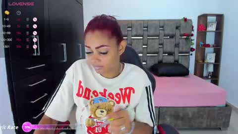 Snapshot of kassandra____ chatting on 10/05/25, 01:53 Kassandra online show from 10/05/25, 01:53