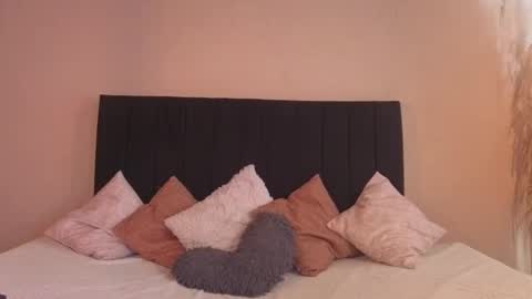 kassandra james online show from 12/15/25, 01:15