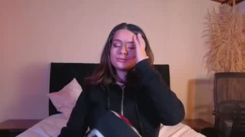 kassandra james online show from 06/23/26, 12:14