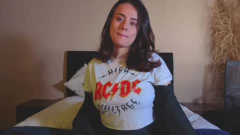 kassandra james online show from 07/16/26, 02:45