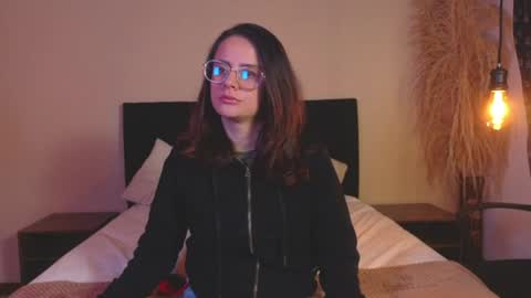 kassandra james online show from 07/22/26, 01:14