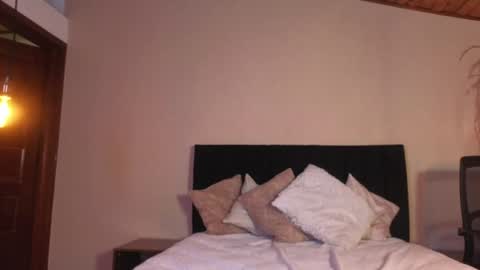kassandra james online show from 08/05/26, 01:14