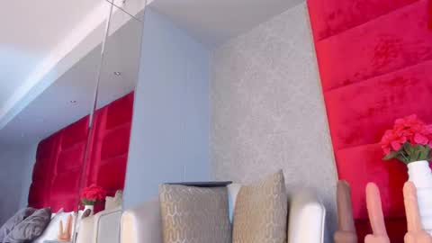 Kasandra Hall online show from 12/18/24, 08:57