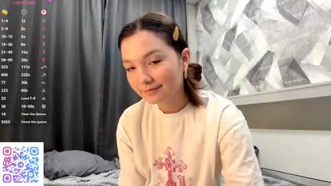 Kira online show from 10/26/25, 04:13