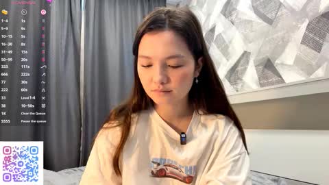 Kira online show from 10/29/25, 08:27