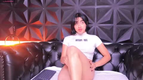 Snapshot of kassianoir_ chatting on 02/28/25, 12:20 Kasi online show from 02/28/25, 12:20