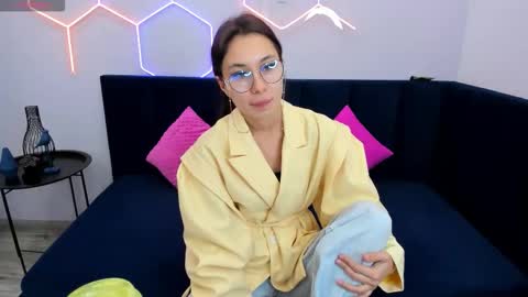 kat__cat online show from 11/03/25, 01:19