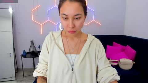 kat__cat online show from 05/04/26, 01:34