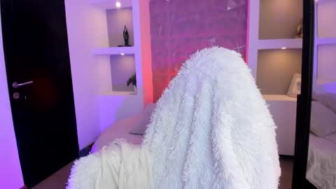 kat_blake online show from 12/05/25, 09:00