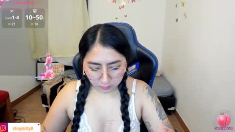 Kat       online show from 12/18/25, 08:59