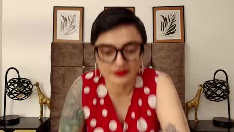 kat paradisse online show from 10/01/25, 08:15