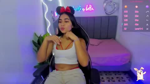 Snapshot of kataa_tay chatting on 11/27/25, 11:45 kataa_tay online show from 11/27/25, 11:45