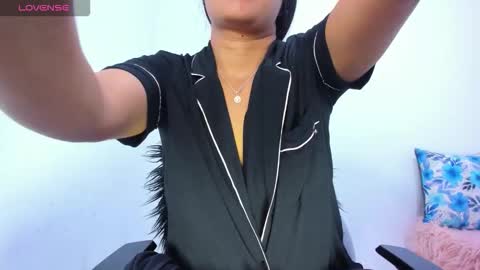 kataleya_amaya online show from 11/05/25, 09:31