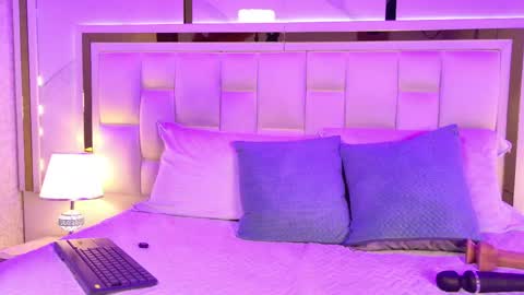 kataleya_sm25 online show from 04/23/26, 03:14