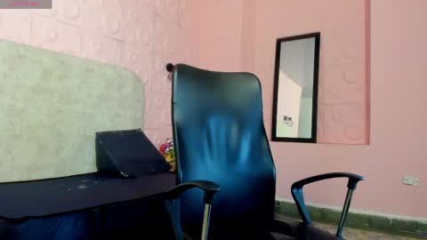Snapshot of katalina07 chatting on 04/30/26, 08:57 Katalina online show from 04/30/26, 08:57