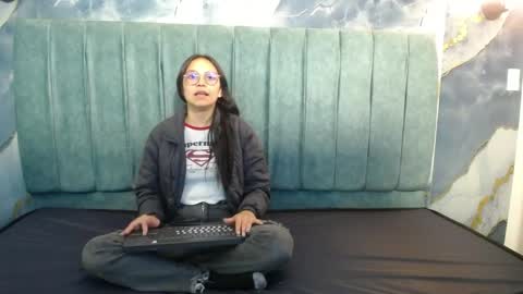 Snapshot of katalina07 chatting on 05/05/26, 07:33 Katalina online show from 05/05/26, 07:33